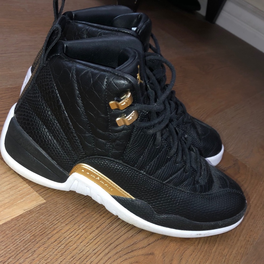 Jordan 12 Retro Black/ Metallic Gold Women’s